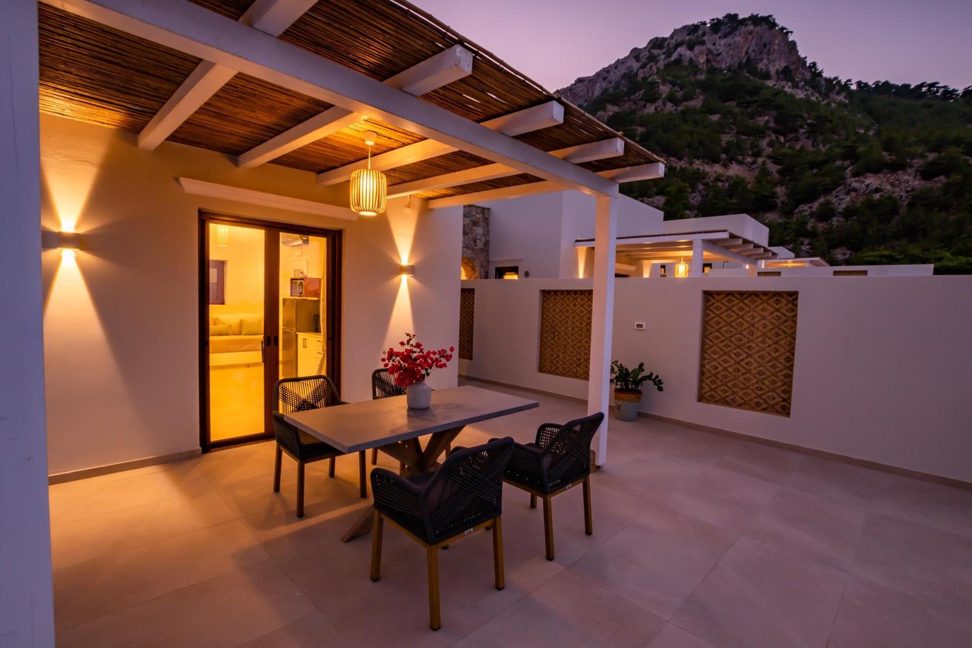Mertelia Luxury Villas Kyra Panagia エクステリア 写真